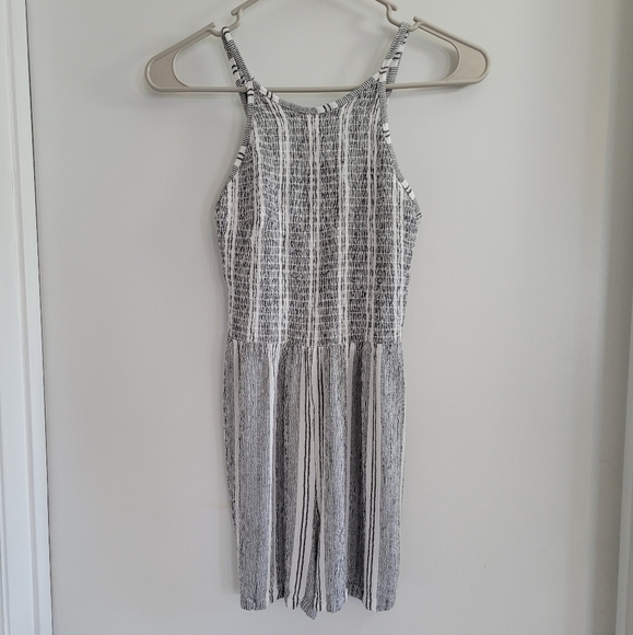 small romper - Picture 11 of 11